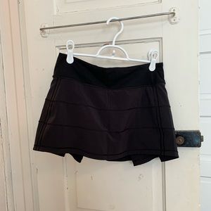 Black Lululemon Pace Rival Skirt (Regular) Size 4
